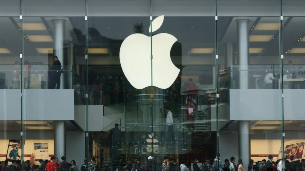 Apple abre su primera tienda en India
