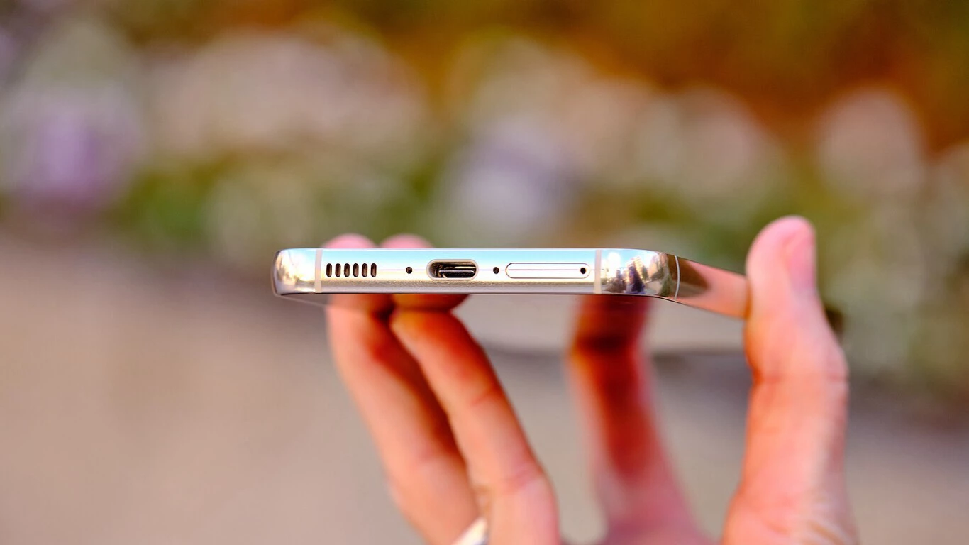 iPhone 15 usb c