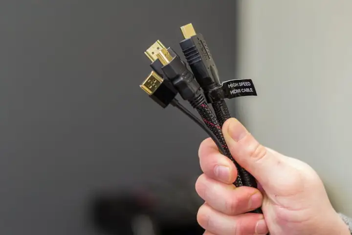 el cable HDMI correcto