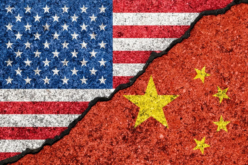 Bolsa global sube tras alivio comercial entre Estados Unidos y China
