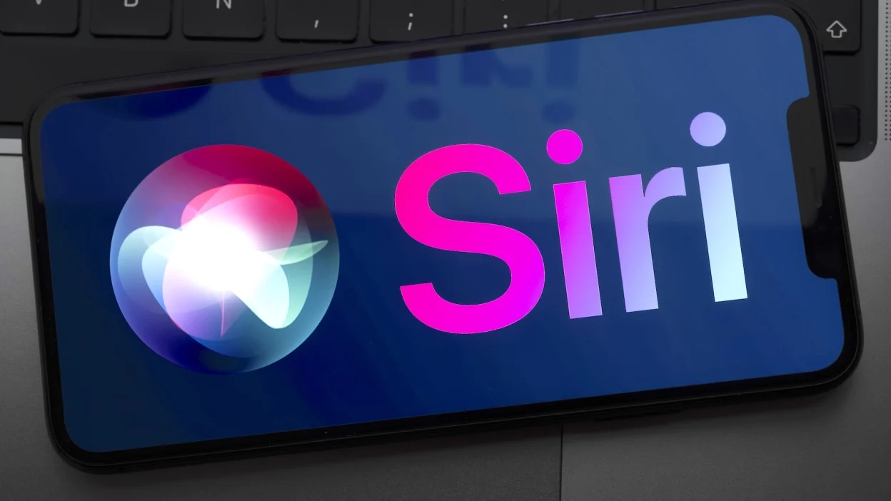 Siri AI y Apple Intelligence ya disponibles