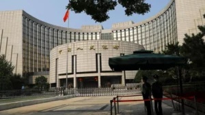 China mantiene tasas y calma el mercado global